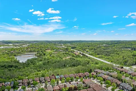 374 Savage Road Newmarket ON L3X 1S3