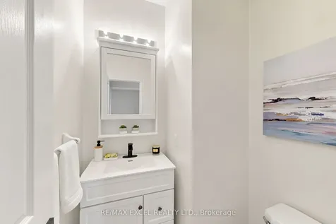 63 Rainbow Valley Crescent Markham ON L6E 1M2