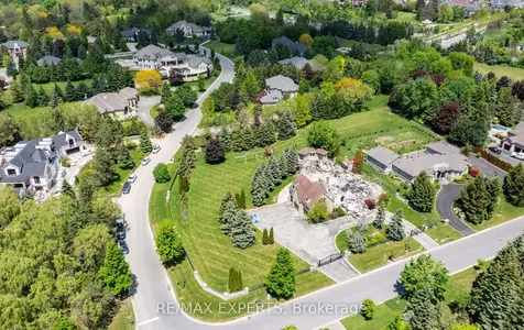 76 Forest Heights Boulevard Vaughan ON L0J 1C0
