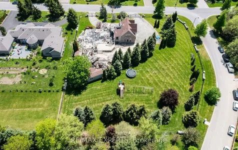 76 Forest Heights Boulevard Vaughan ON L0J 1C0