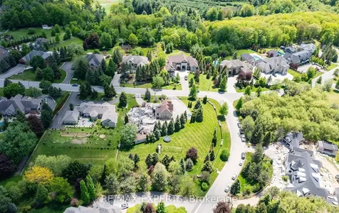 76 Forest Heights Boulevard Vaughan ON L0J 1C0