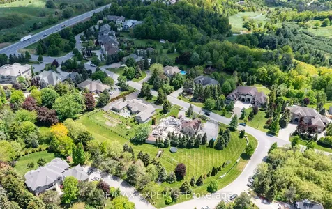 76 Forest Heights Boulevard Vaughan ON L0J 1C0
