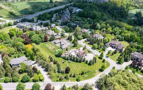 76 Forest Heights Boulevard Vaughan ON L0J 1C0