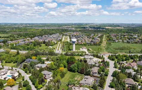 76 Forest Heights Boulevard Vaughan ON L0J 1C0