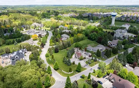 76 Forest Heights Boulevard Vaughan ON L0J 1C0