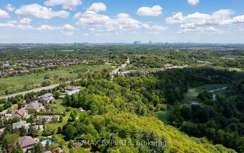 76 Forest Heights Boulevard Vaughan ON L0J 1C0