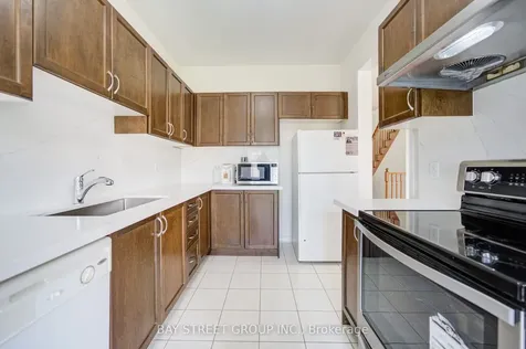 82 Coleluke Lane Markham ON L3S 0B7
