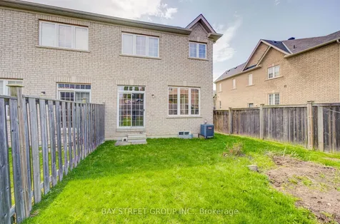 82 Coleluke Lane Markham ON L3S 0B7