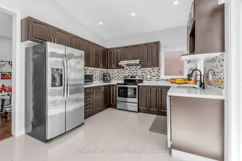 248 Hoover Park Drive Whitchurch-stouffville ON L4A 1L1