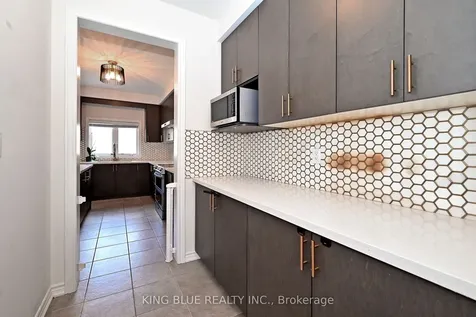 9 Valleo Street Georgina ON L4P 0J8
