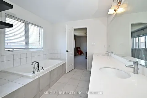 9 Valleo Street Georgina ON L4P 0J8
