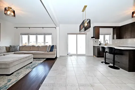 9 Valleo Street Georgina ON L4P 0J8