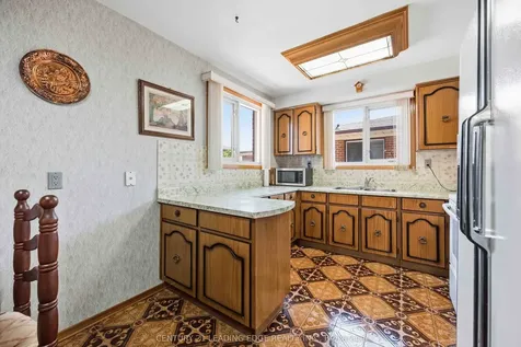 554 Woodbridge Avenue Vaughan ON L4L 2T5
