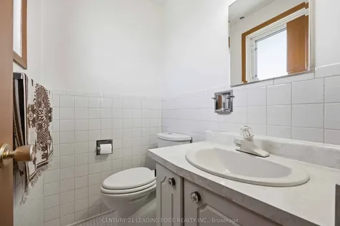 554 Woodbridge Avenue Vaughan ON L4L 2T5