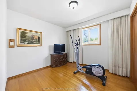 554 Woodbridge Avenue Vaughan ON L4L 2T5