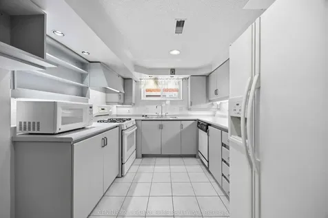 554 Woodbridge Avenue Vaughan ON L4L 2T5