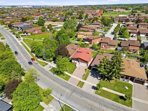 554 Woodbridge Avenue Vaughan ON L4L 2T5