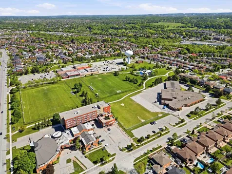 554 Woodbridge Avenue Vaughan ON L4L 2T5