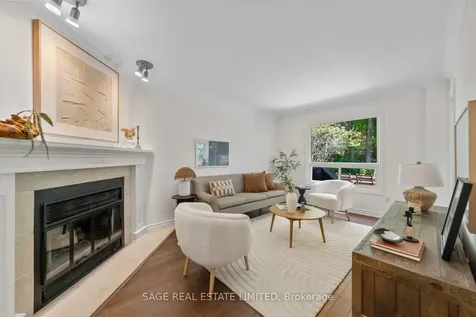 682 Leslie Valley Drive Newmarket ON L3Y 7J5