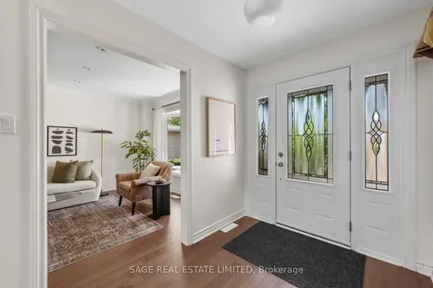 682 Leslie Valley Drive Newmarket ON L3Y 7J5