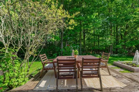 682 Leslie Valley Drive Newmarket ON L3Y 7J5