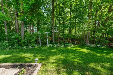 682 Leslie Valley Drive Newmarket ON L3Y 7J5