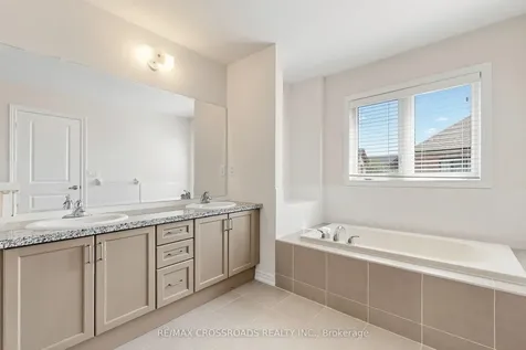 27 Collier Crescent Markham ON L6E 0T2