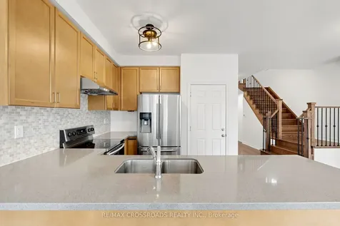 27 Collier Crescent Markham ON L6E 0T2