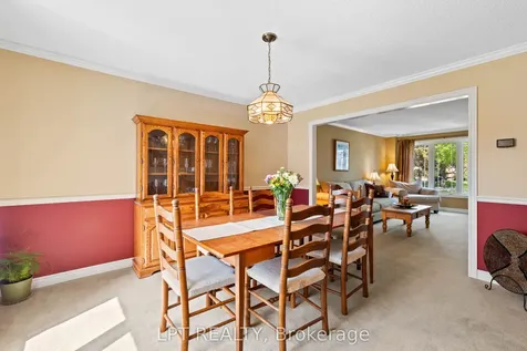 112 Doris Crescent Newmarket ON L3Y 7V5