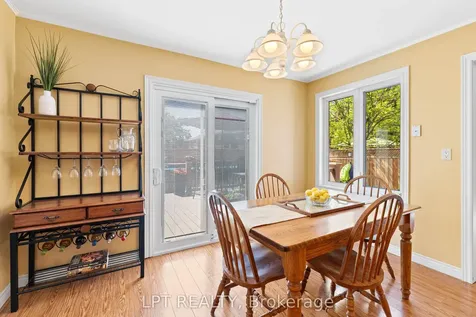 112 Doris Crescent Newmarket ON L3Y 7V5