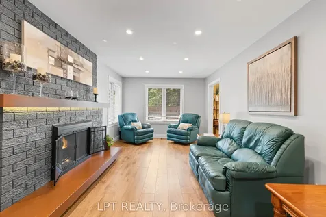 112 Doris Crescent Newmarket ON L3Y 7V5