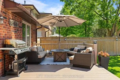 112 Doris Crescent Newmarket ON L3Y 7V5