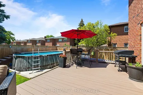 112 Doris Crescent Newmarket ON L3Y 7V5