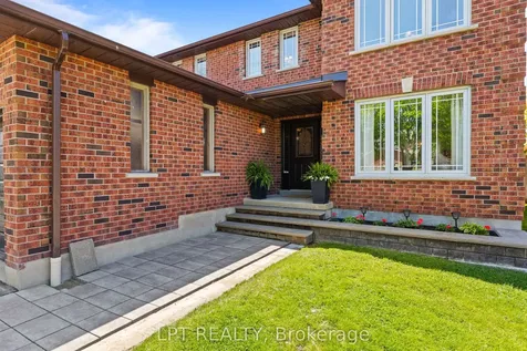 112 Doris Crescent Newmarket ON L3Y 7V5