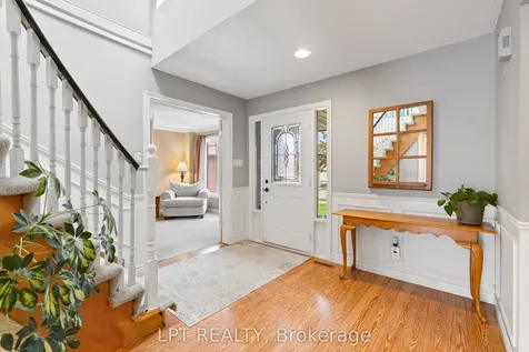 112 Doris Crescent Newmarket ON L3Y 7V5
