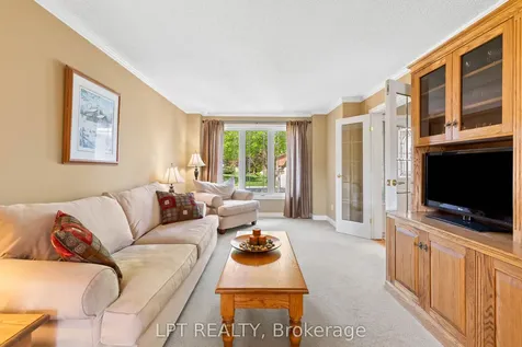 112 Doris Crescent Newmarket ON L3Y 7V5