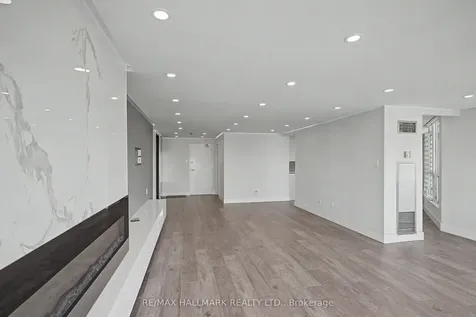1 Clark Avenue W Vaughan ON L4J 7Y6