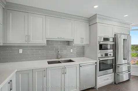 1 Clark Avenue W Vaughan ON L4J 7Y6