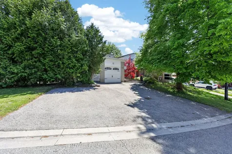 758 Beman Drive Newmarket ON L3Y 4Z2