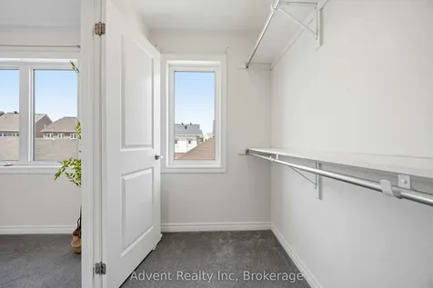 62 Demott Avenue Markham ON L6B 0Z1