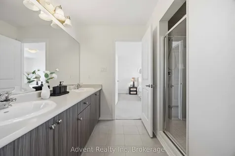 62 Demott Avenue Markham ON L6B 0Z1