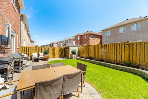 62 James Mccullough Road Whitchurch-stouffville ON L4A 0Z3
