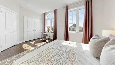 25 Cannes Avenue Vaughan ON L4H 4P5