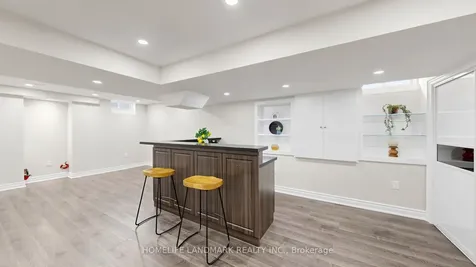 25 Cannes Avenue Vaughan ON L4H 4P5