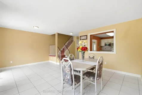 10 Ashcroft Court Vaughan ON L4L 1H2