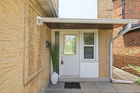 10 Ashcroft Court Vaughan ON L4L 1H2