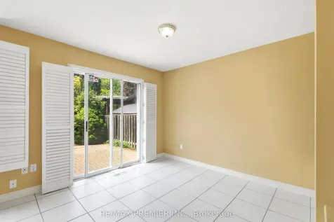 10 Ashcroft Court Vaughan ON L4L 1H2