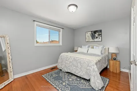 82 Button Road Vaughan ON L4L 1J8