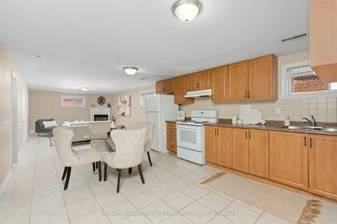 82 Button Road Vaughan ON L4L 1J8