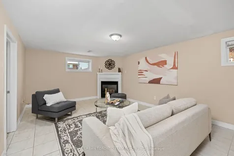 82 Button Road Vaughan ON L4L 1J8